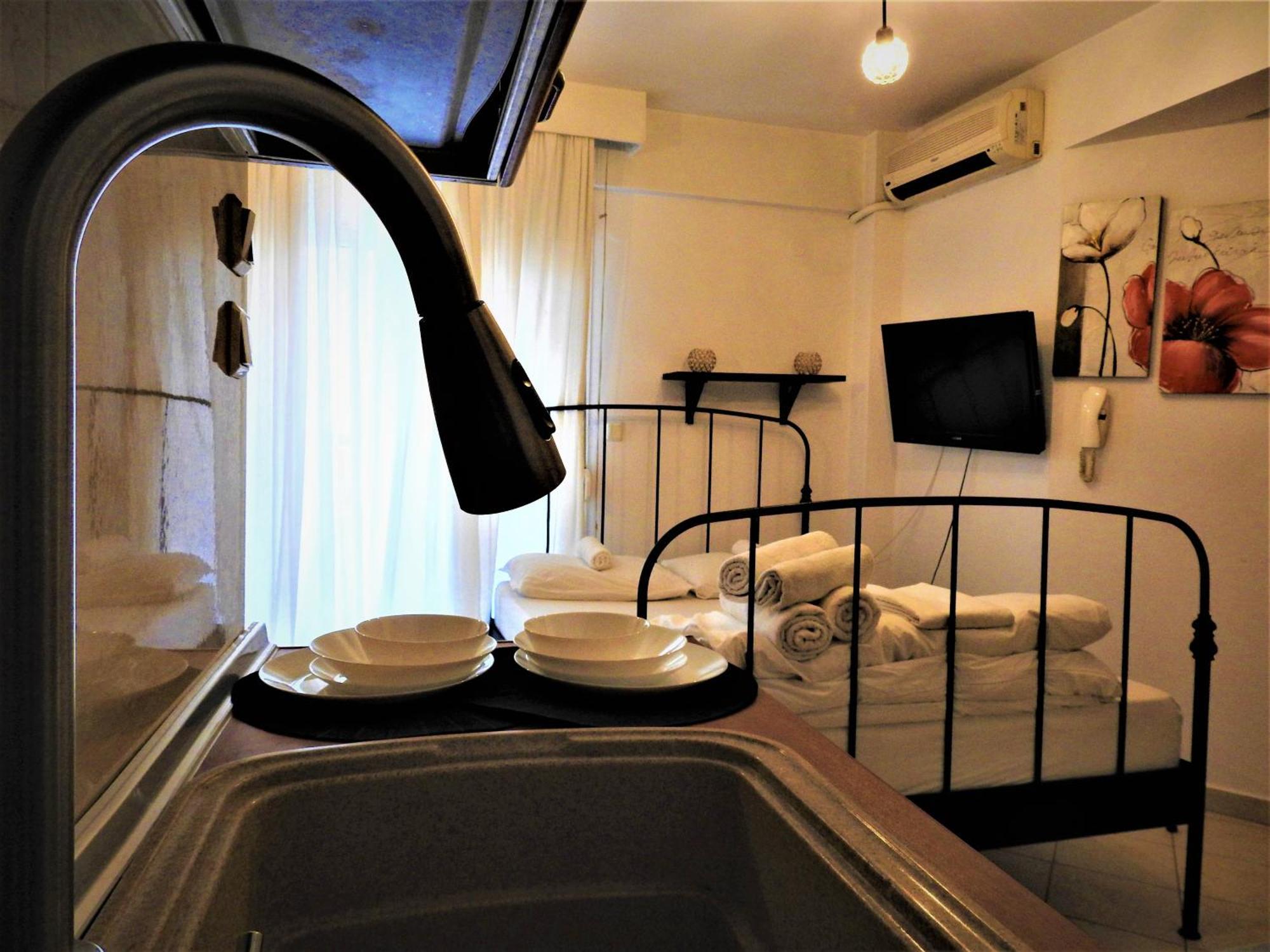 Konstantinos'S Luxury Studio Thessaloniki Exterior photo