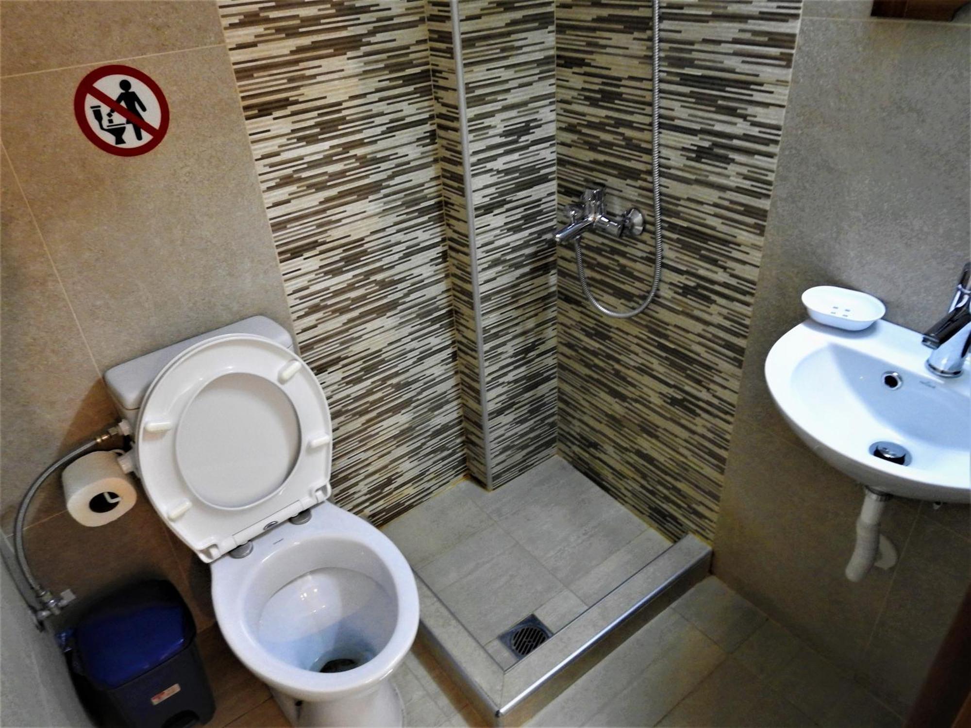 Konstantinos'S Luxury Studio Thessaloniki Exterior photo